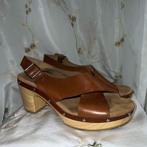 Clarks Nutmeg Ledella Club Leather Sandal size 8.5